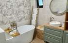 Inchiriez apartament 300 zona Ilfov bloc modern numar de telefon +40 752 498 855 - 3
