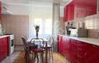 Apartament cu 3 camere de inchiriat pe bld. Stefan cel Mare