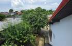 Casă renovată cu 6 camere, teren 557 mp – Berceni, Prahova - 24