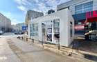 Spatiu comercial stradal | Piata Vitan | 14.4 mp | Vad pietonal | 2 vi - 4