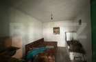 Casa de vanzare, 3 camere, 80 mp + teren de 2.077 mp - Curti - 2