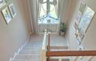Elegan?a, lumina, confort intr-o locuin?a care inspira, o casa care se
