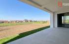 Apartament de vanzare cu 3 camere + 2 locuri de parcare - Drumul Boilor - 14