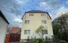 Vand/Schimb Casa zona centrala, 2 apartamente separate, garaj, curte - 6