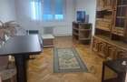 Inchiriez apartament 2 camere Gh.Doja | 1 dormitor | 5 min Spitalul Judetean | 10 min Facultatea de Drept, de Constructii, de Mediu | Complet mobilat