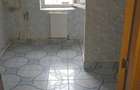Vand apartamnet cu 3 camere in Barlad zona gari aproape de scoala 11 apartament semidecomand pret 67 mii putin negociabil ata - 2