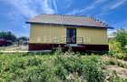 Casa cu 4 camere si 550mp de teren in Voinesti