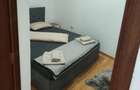 Proprietar inchiriez apartament la casa