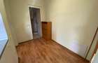 Inchiriez apartament cu 2 camere, la casa