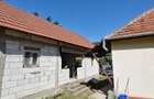 Se vinde casa la tara judetul Arad comuna Hasmas sat clit - 8
