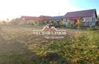 NECTORA IMOB-Teren Intravilan Imprejmuit 560 mp, Les-Gepiu, Utilitati - 5