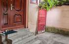 Calea Calarasilor Tepes Voda casa 2 camere 47 mp , curte libera 25 mp - 3