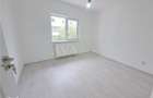 Apartament 2 camere, etaj 2, cu centrala, nemobilat, Piata Sud - 15
