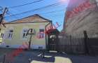 De vanzare casa familiala in Targu Secuiesc, pe strada Marton Aron!