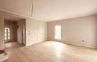 Duplex cu 4 camere, despărțit prin camera tehnica | Mosnita Veche