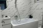 Apartament 3 camere bloc nou et 8