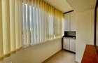 4 camere, 2 balcoane ?i acces rapid catre orice punct al ora?ului. - 7
