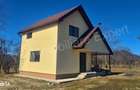 Casa + 3582 mp teren de vanzare in comuna Corbi, judet Arges - 20