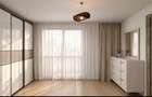 Proprietate si cu potential investitional, 2 imobile, vila 500 mp si casa renova