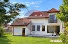 Vila cu 4 camere de inchiriat | Henri Coanda | curte - 12