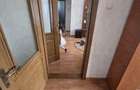 De vanzare apartament cu 3 camere, situat central, mobilat, 45000euro - 2