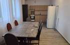 Inchiriez apartament 3 camere Central - 2