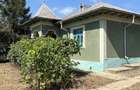 Casă cu 3 camere cu Teren 4000 Mp în Beștepe
