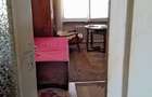 Apartament cu trei camere de vanzare in cart. Rodnei