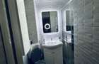 Apartament 3 camere decomandat vis a vis de hotel Zodiac