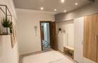 Vand apartament 3 camere sector 4 - 8