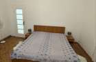 Vand apartament cu 2 camere ,2 boxe ,parcare curte interioara renovat