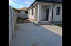 Casă cu 2 camere în Bariera Vâlcii - 4