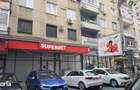 Piata Amzei, spatiu comercial stradal cu trafic intens.