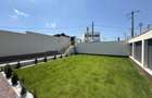 Vila P+1 Duplex cu 4 Camere - Navodari - 2