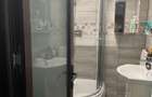 Apartament cu 2 camere , bucatarie foarte spatioasa , hol mare , totul in conditii foarte bune , centrala pe gaz, termopane ,etaj 4 - 6