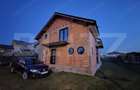 Casa la rosu, P+M, 120 mpu, teren 800 mp, zona Simnicu de sus - 1