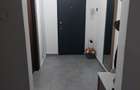 Apartament la parter de vanzare