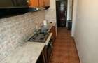 De vanzare apartament cu 3 camere in zona Soarelui decomandat etaj 3 amenajat - 1