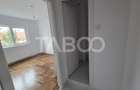 Apartament 70 mp semidecomandat 3 camere balcon 6 mp Bulevardul Unirii