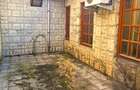Casa 6 camere P+1E su.132mp.su.teren 237mp.vis a vis de Sc.Inot Razvan Florea