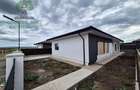 CASA PARTER 4 camere, 2 bai, 108mp, teren 432mp, Miroslava-Vorovesti