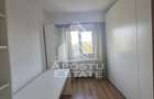Apartament cu 3 camere de inchiriat - Zona Lipovei