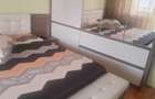 Inchiriez apartament cu doua camere decomandate mobilat si utilat la etj 4zona Biserica de carton.Chiria este de 290euro +290garantie - 2