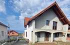 Casa 5 camere + 500mp teren Sura Mare