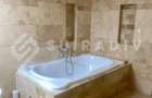 Apartament spatios cu 3 camere, pe doua niveluri | Parcare | Europa