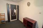 2 cam 35 mp zona copou 4 min de univ cuza mob si util complet 300 eur