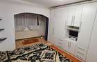 Vand apartament cu 3 camere Resita, zona Lunca - 4