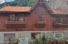 Casa cu curte ?i acces asfaltat in Sinaia - 20