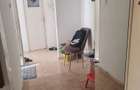 Vand apartament 3 camere situat in Stei Str Andrei Muresanu 1a ap 18.