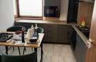de inchiriat apartament 2 camere cu gradina(curte) aproximativ 300mp.